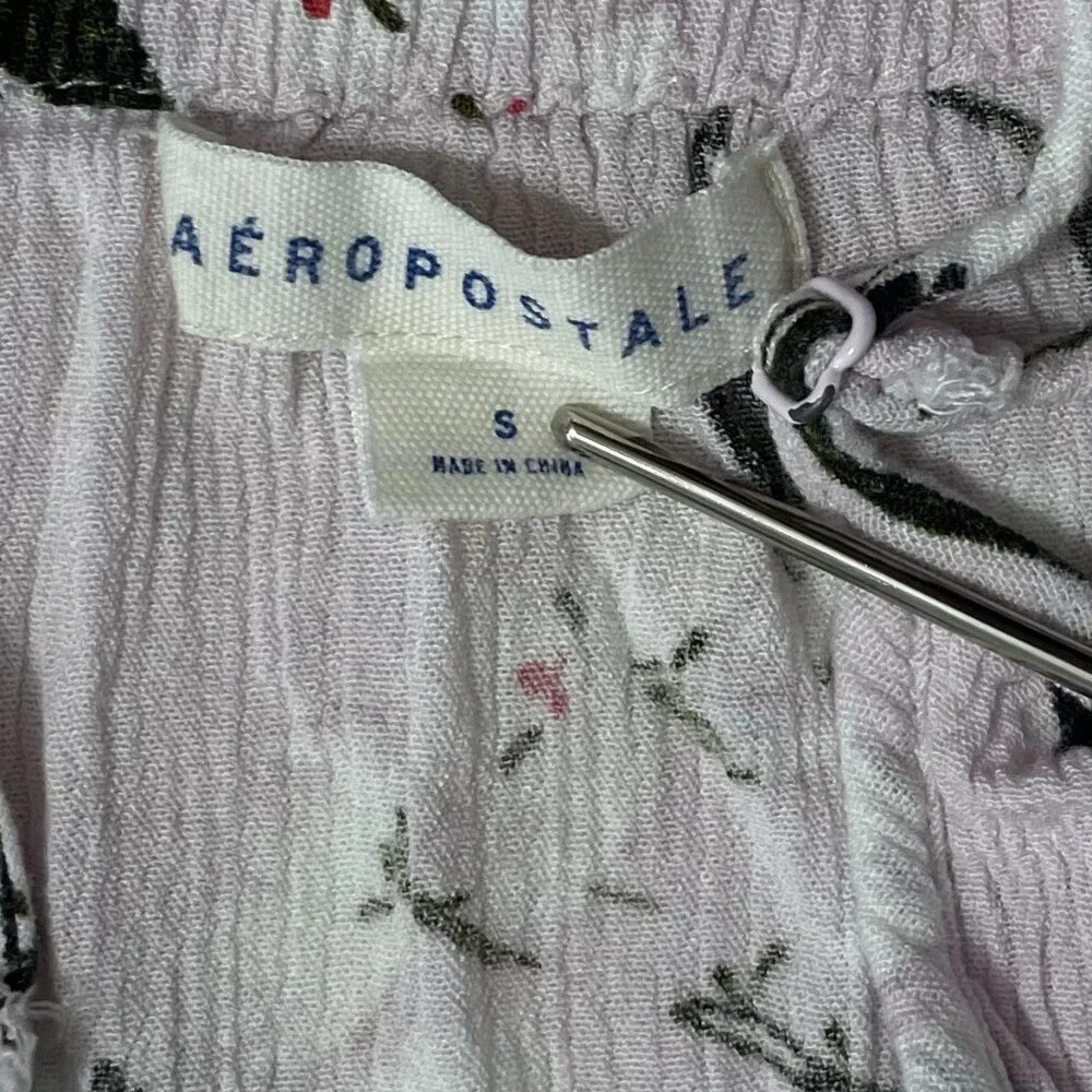Aeropostale Womens Top Size Small Floral Ruffle V-Neck Adjustable Straps - Picture 5 of 6